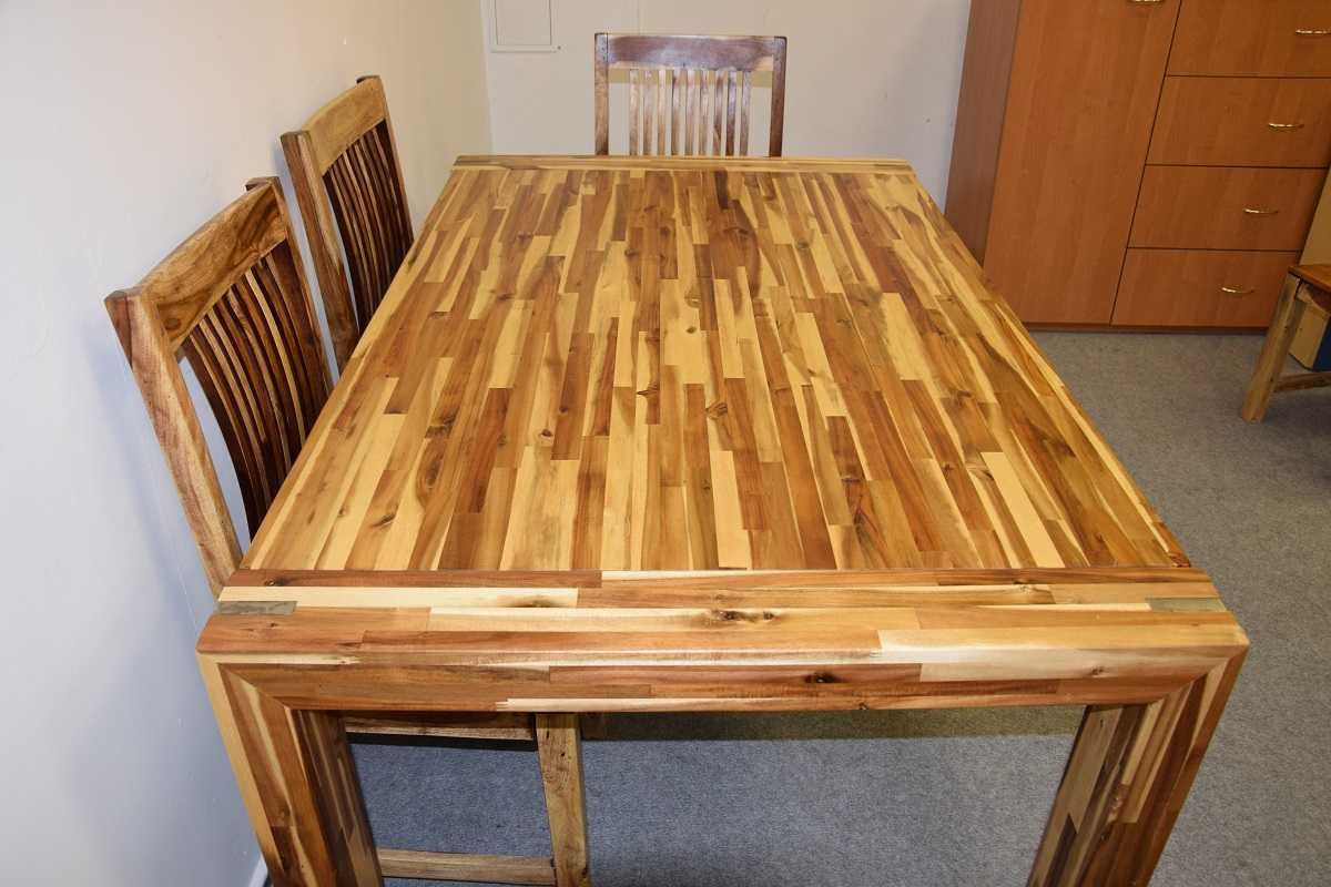 stół i 6 krzeseł - komplet jak nowy