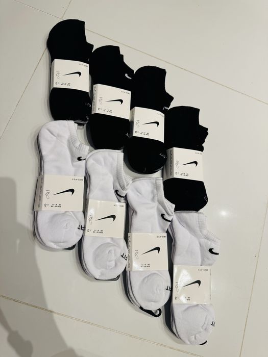 Skarpetki Nike czarne i białe  12 par