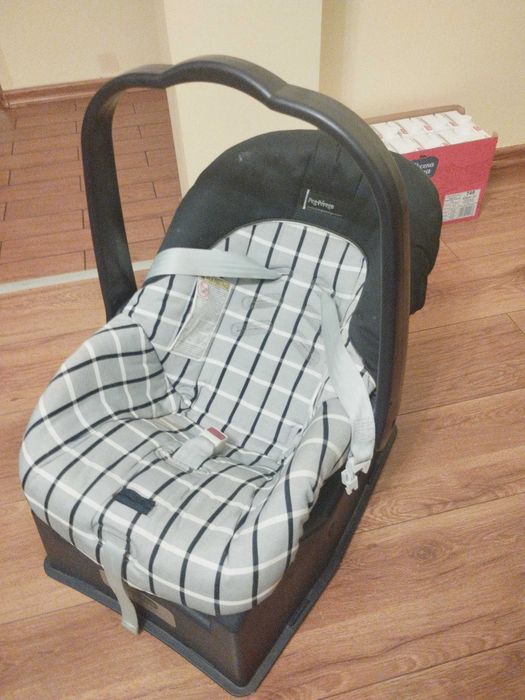 Fotelik samochodowy 0 -13 kg.