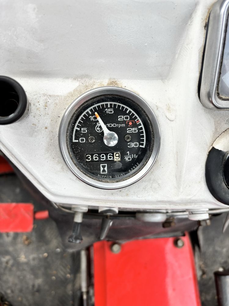Traktor GutBrod 4200