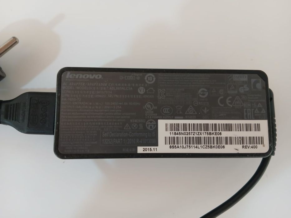 Carregador Lenovo em bom estado