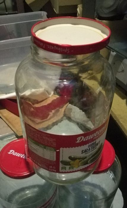Słoiki 1L po jednym użyciu z zakrętkami