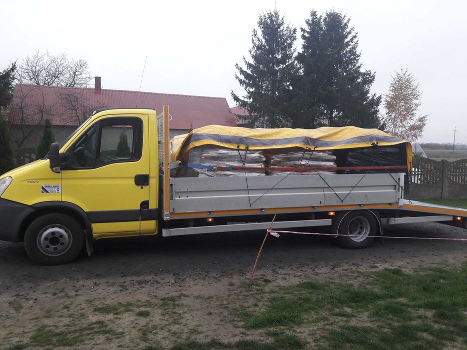 auto holowanie - przewóz maszyn . najazd 630x230 , wciągarka 4t ładown