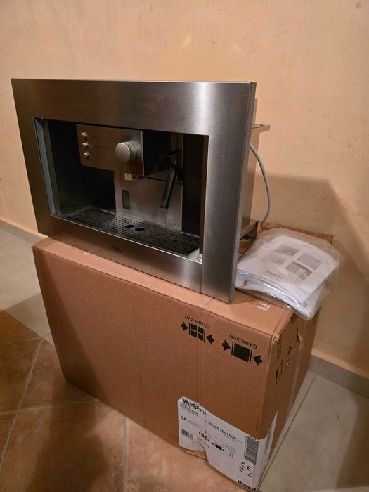 Sprzedam dwa ekspresy do kawy Whirlpool ACE 010