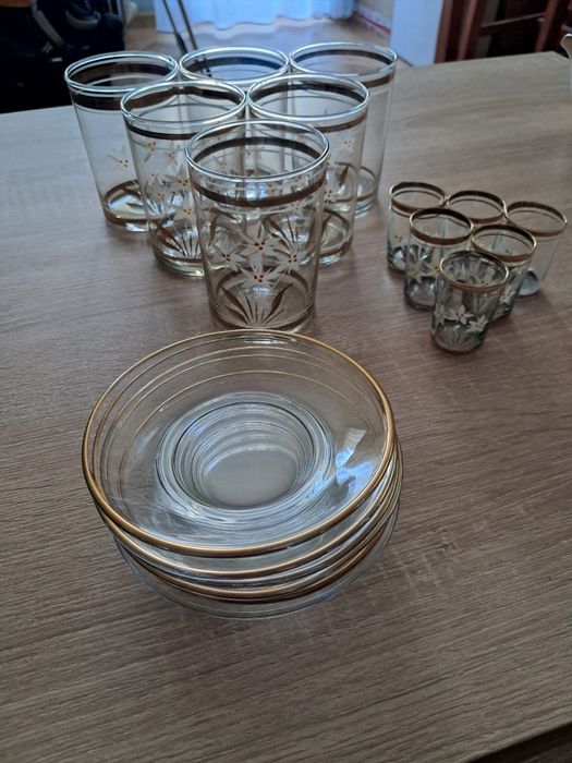 Komplet szklanki plus kieliszki