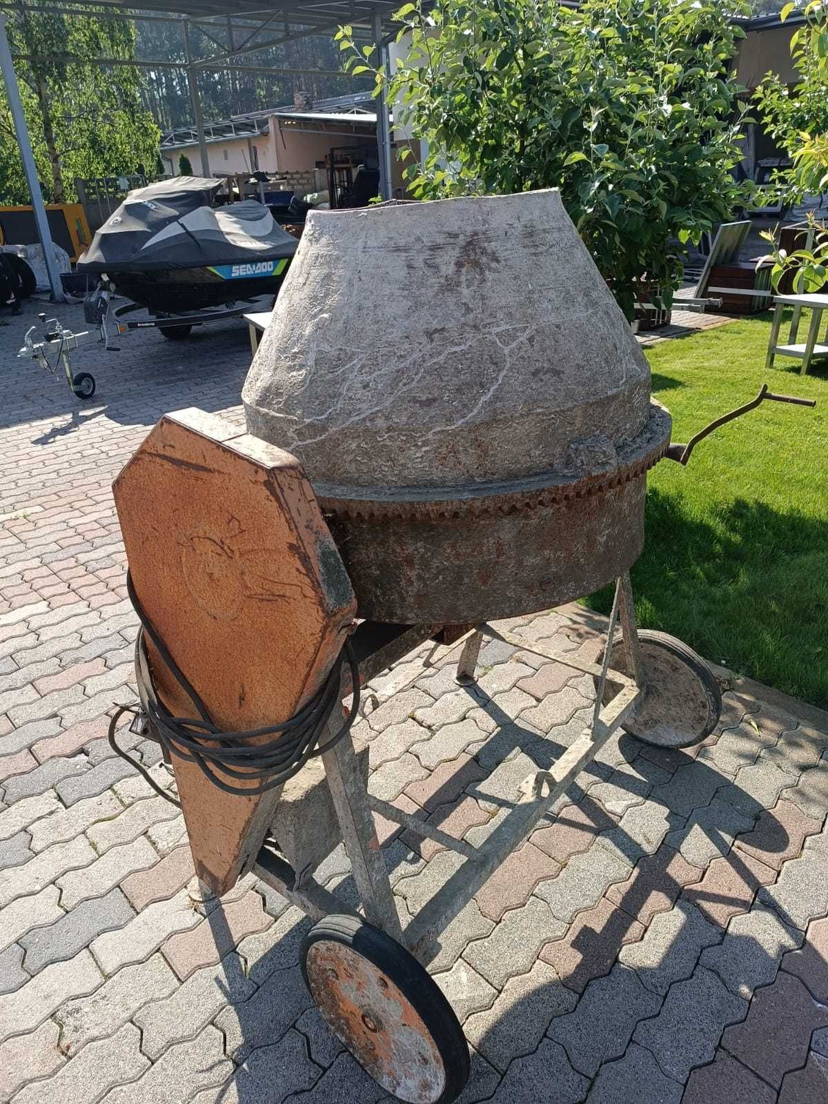 Sprzedam Betoniarka 250L