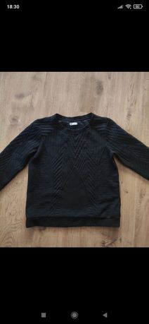 Czarna bluza klasyczna basic z wytłoczeniami Cubus M