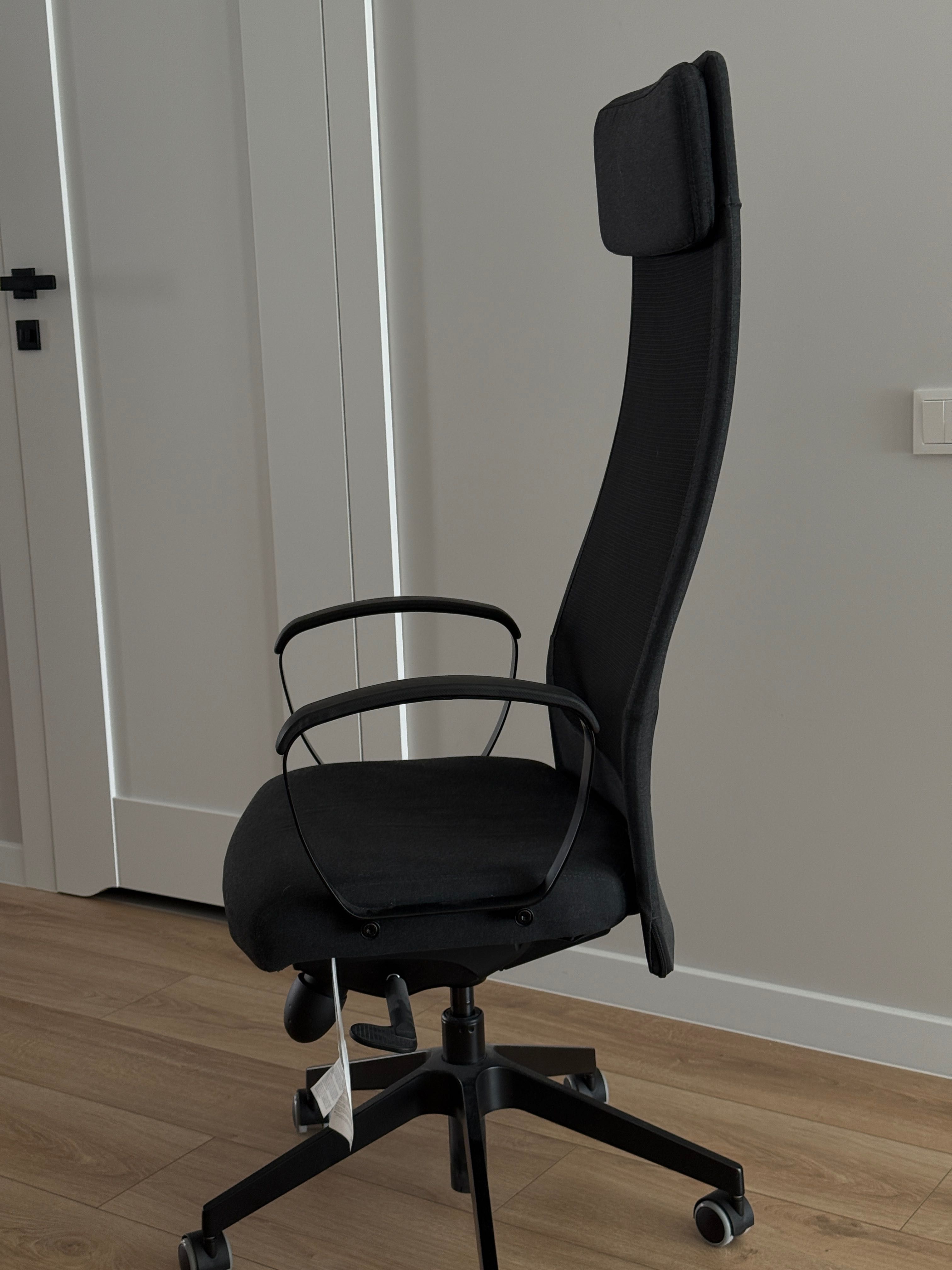 Krzesło obrotowe biurowe MARKUS Ikea