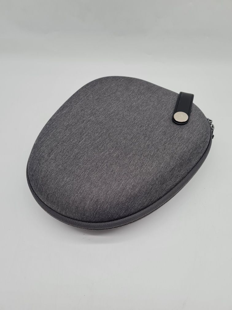 Spigen Sztywne Etui Pouch do Apple AirPods Max