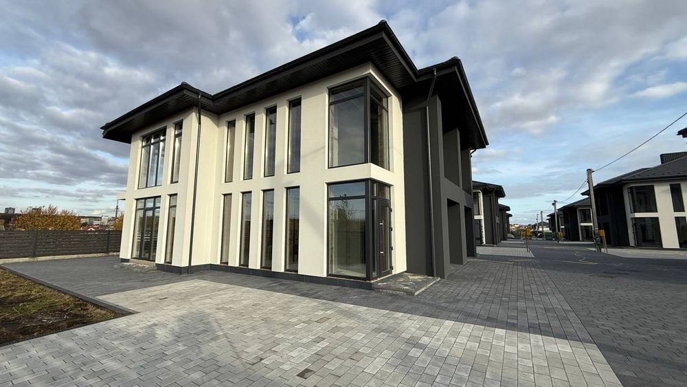 Продаж котеджу в Зубрі. Готовий будинок!