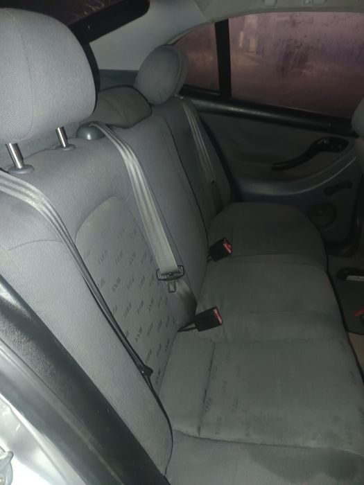 Sprzedam samochód SEAT LEON 1,6 , 16 v. benzyna