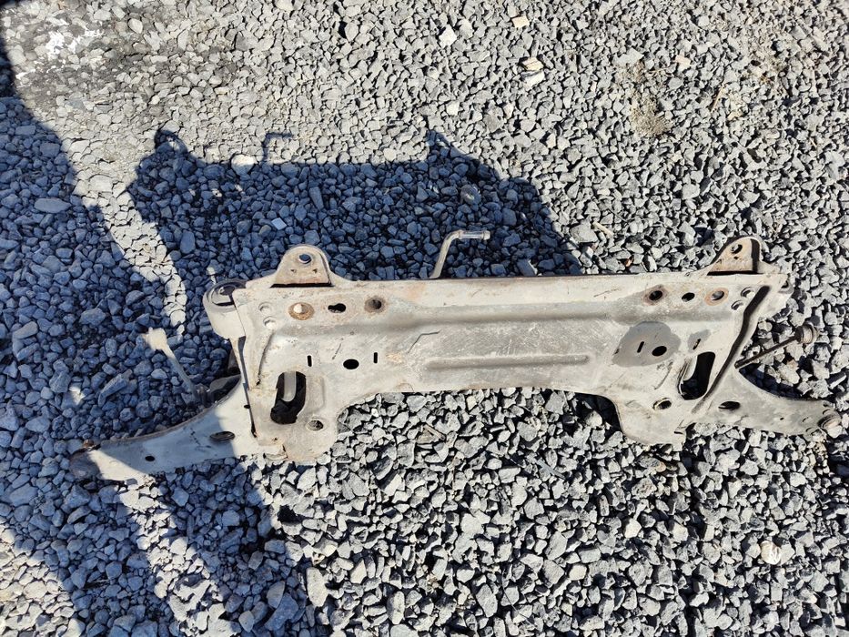 Wózek zawieszenie sanki wachacz Ford Fiesta mk6 2006