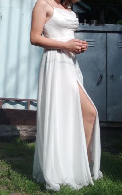 Випускне  блискуче плаття розмір M