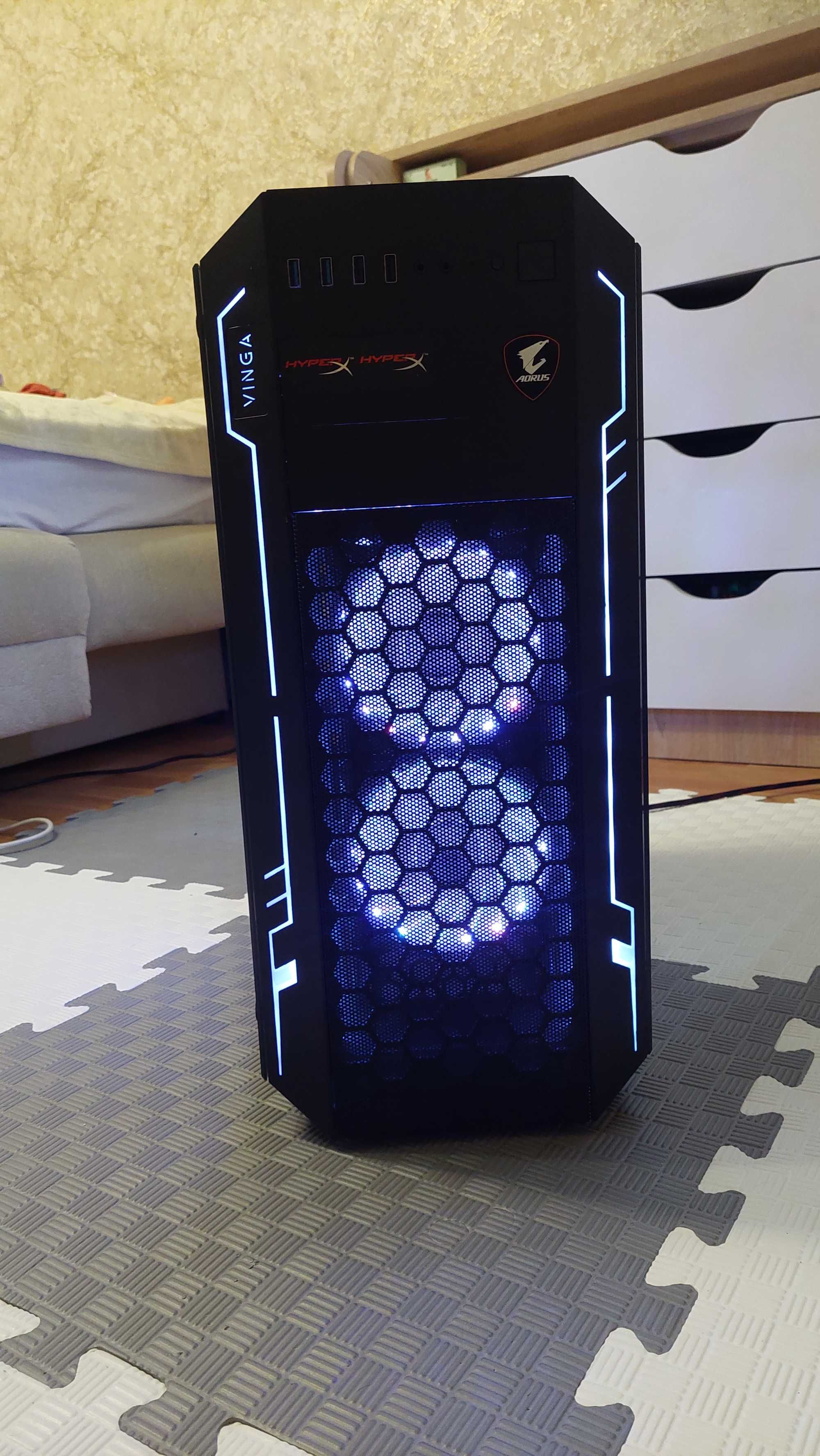 Ігровий ПК з RGB. Чудово підійде для навчання і для віддаленої роботи.