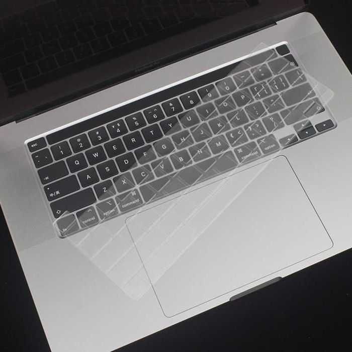 Силиконовая накладка клавиатуры на MacBook Air 13”. Новая.