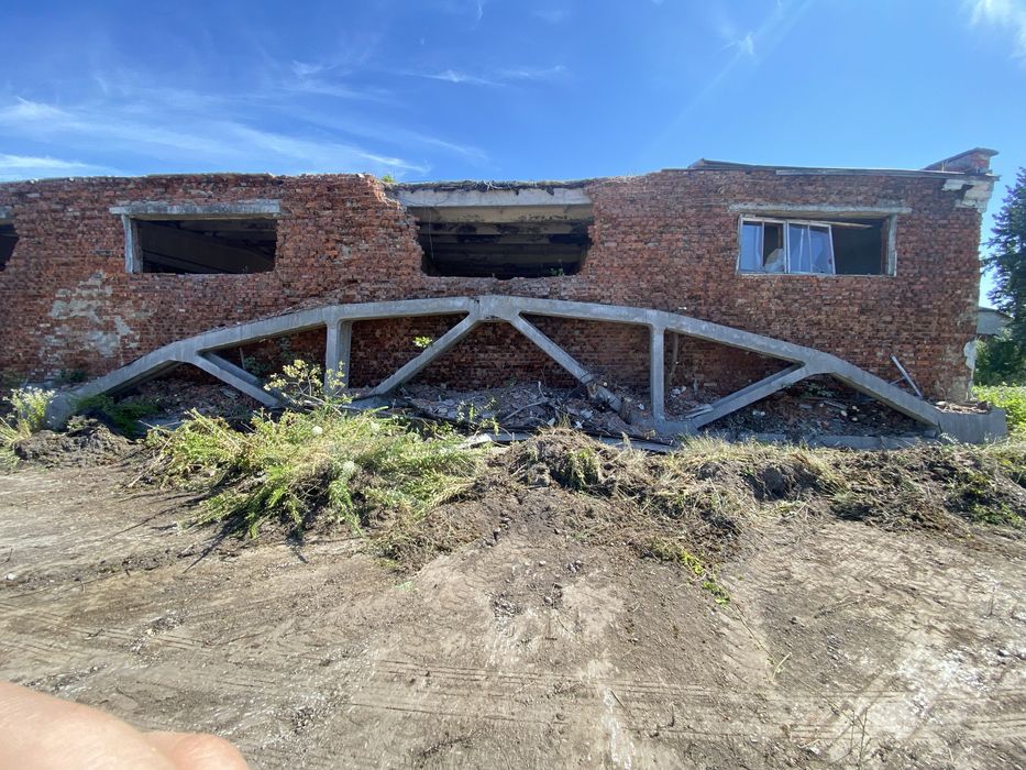 Продаю ферми бетонні 18м