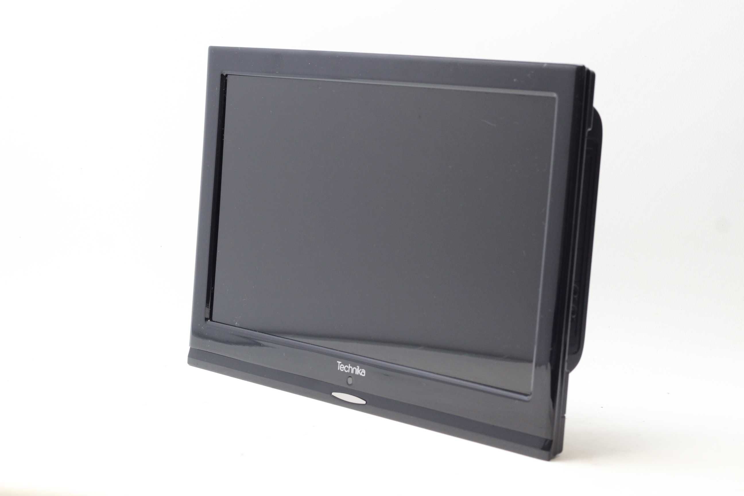 TV  Monitor LED  15" Technika