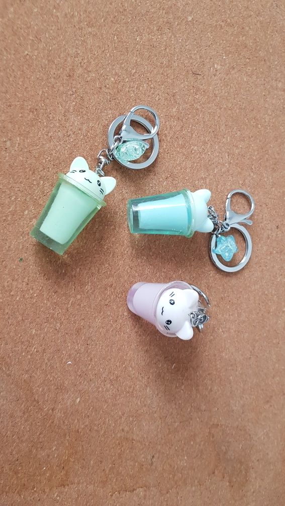 Brelok Neko kotek w szklance Japonia Kawaii Japan style