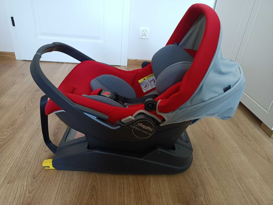 Fotelik-nosidełko Peg-Perego 0-13 kg wraz z bazą Isofix