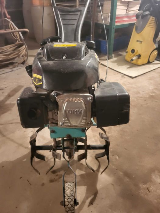 Продам ручной бензо культиватор.