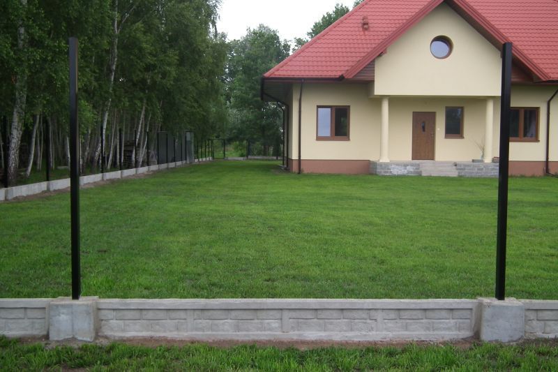 Podmurówka betonowa L 2,50, H 0,25