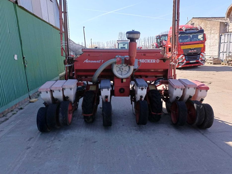 Siewnik Becker Aeromat 8