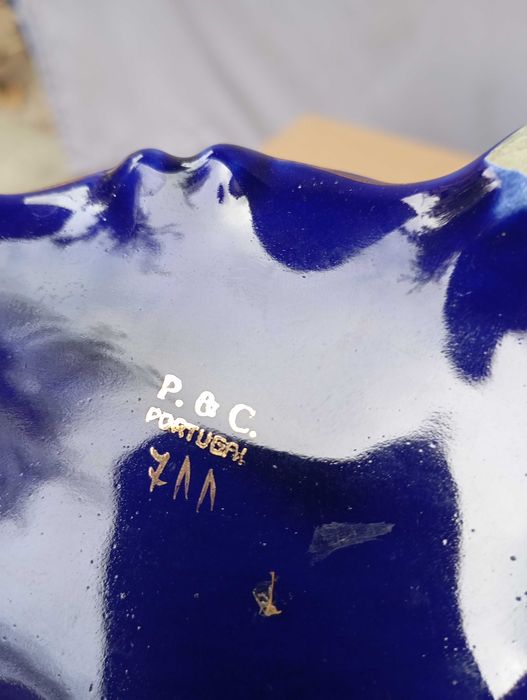 Jarra e guarda joias de porcelana