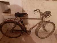 Bicicleta muito antiga para restaurar