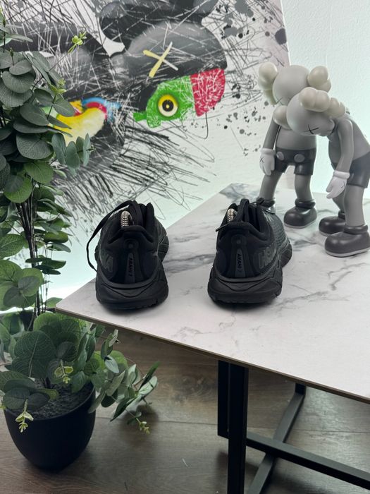 Кросівки Hoka Arahi 7 39 розмір Е6946