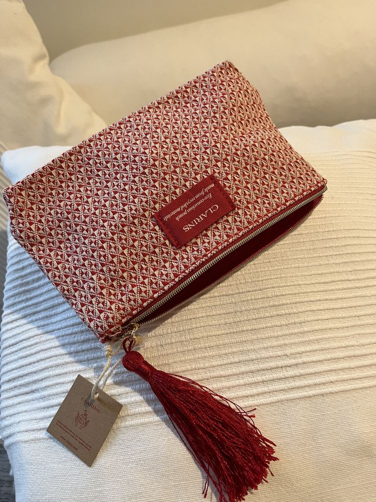 Estojo Clarins, novo com fecho eclair