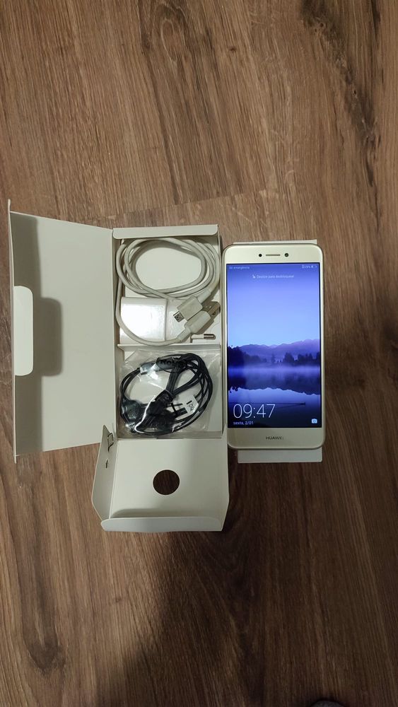 Vendo Huawei p8  lite 2017
