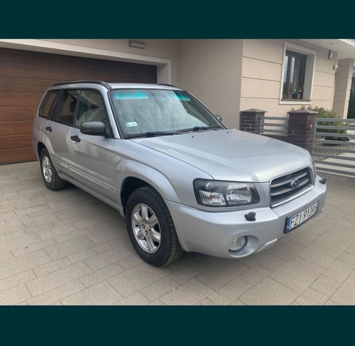 Subaru Forester 2.0 AWD 4x4 2005 Automat  hak Bardzo dobry stan