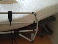 Cama Articulada eléctrica com comando + colchão ( bom estado )