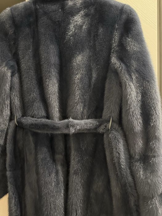 Шуба норкова . Стан новоі , темно синя.