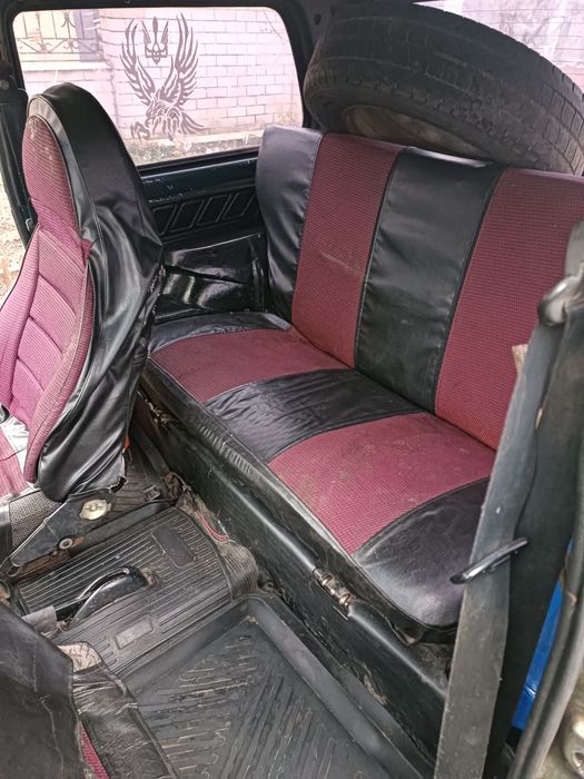 Нива Ваз 21214       .