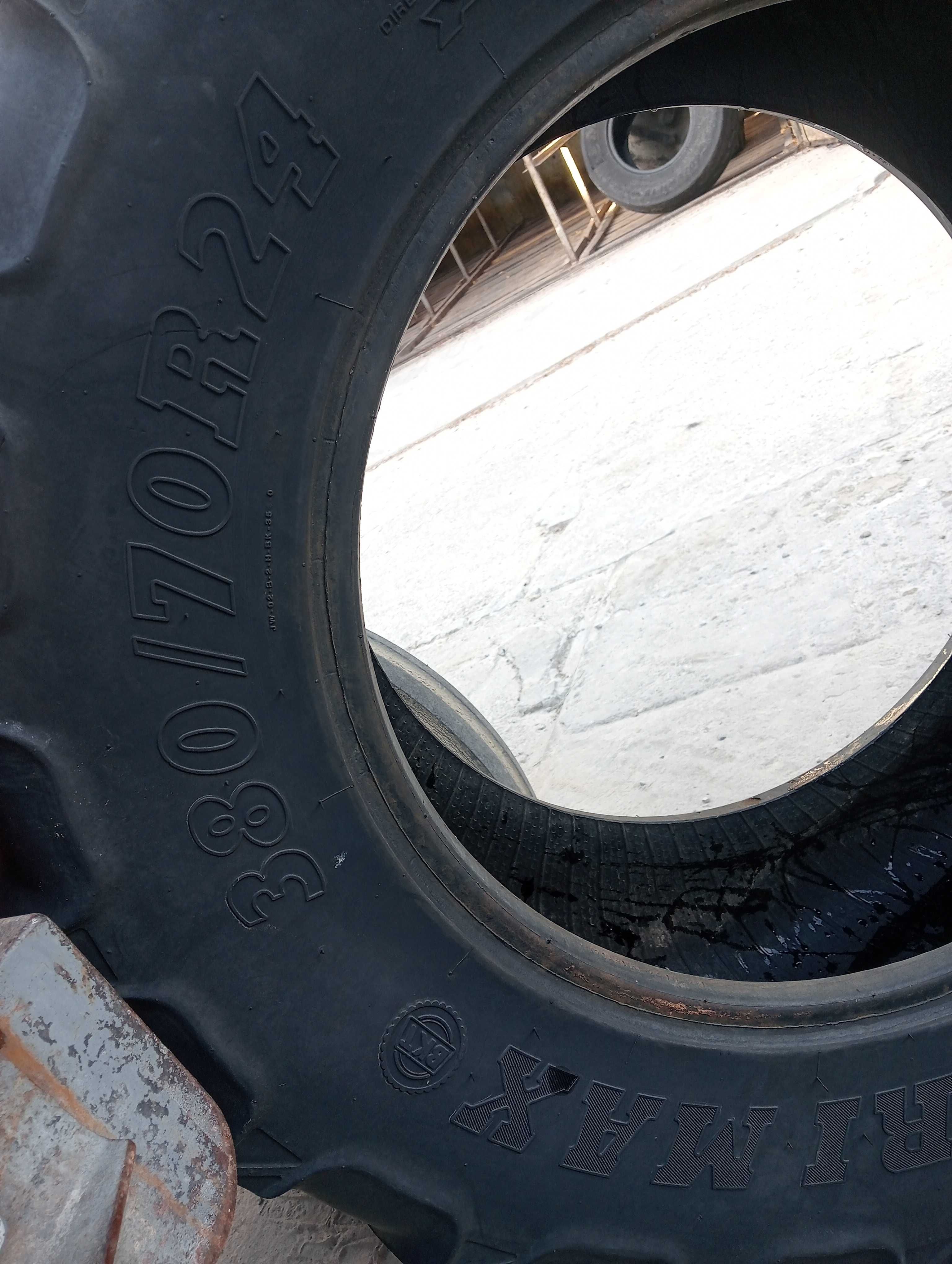 Opona BKT 380/70 R24 Agri Max RT765B