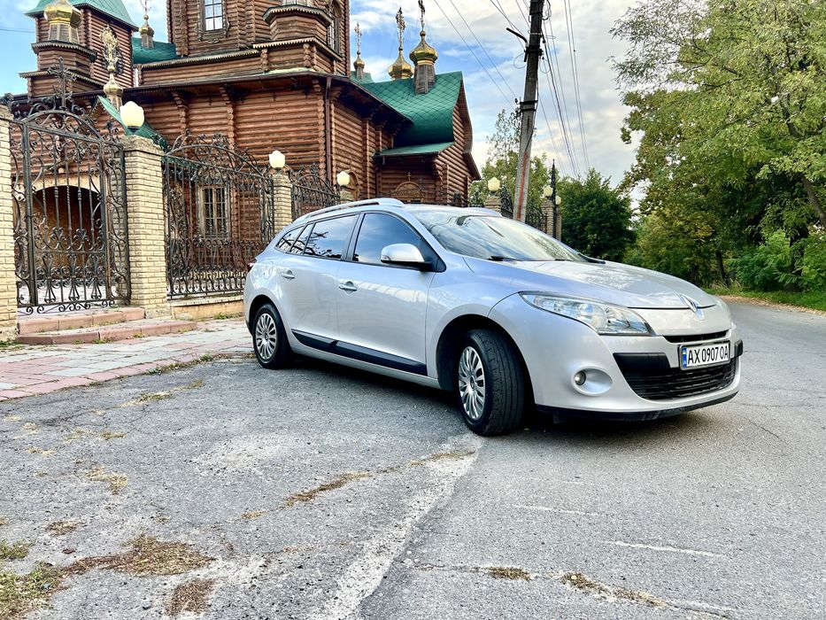 Renault Megane 1.6 бензин