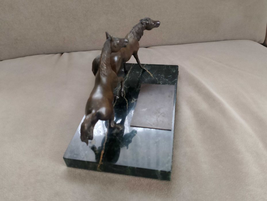 Rzeźba brąz konie