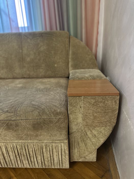 Диван з столиком, кутовий