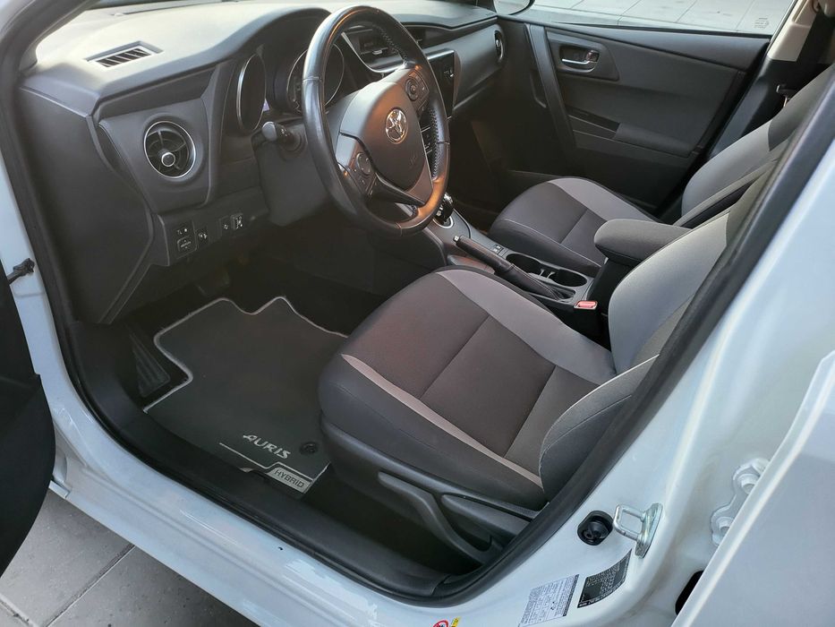 Toyota Auris Hybrid-Gas