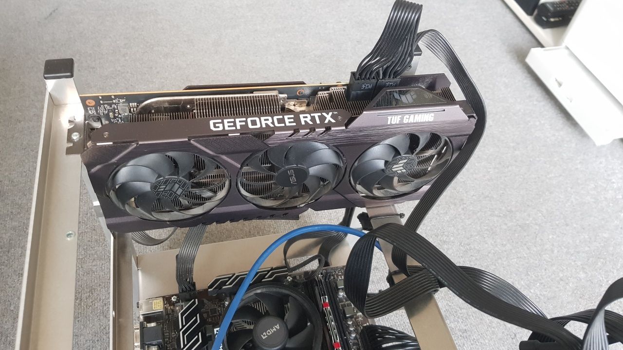 Koparka kryptowalut 2x RTX 3080 bez LHR