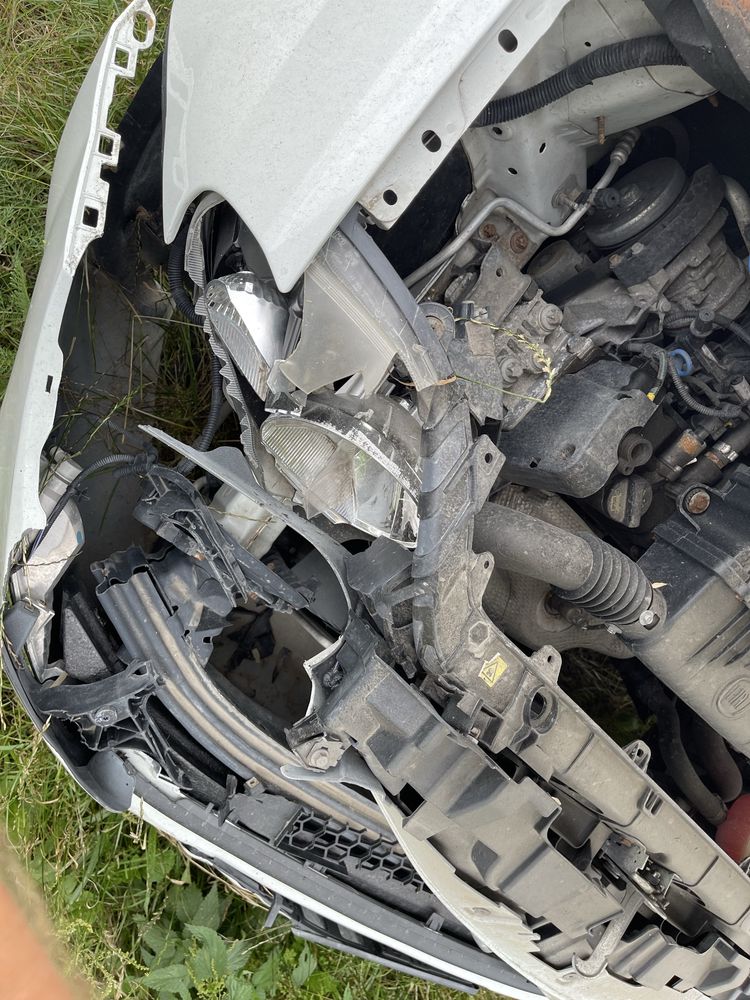 Fiat Punto Evo 1.4 Benzyna Uszkodzony