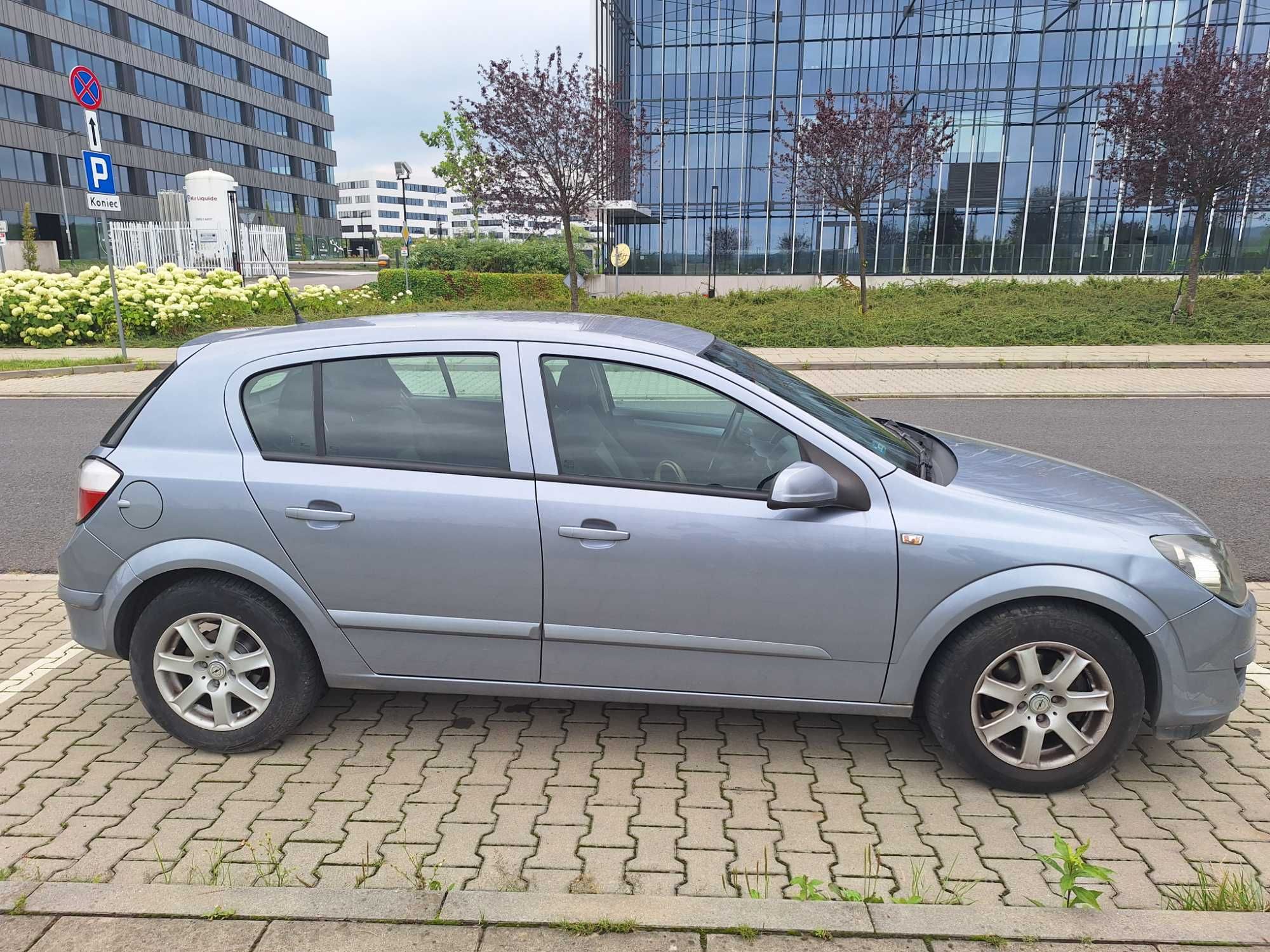 Opel Astra h 1.4 benzyna
