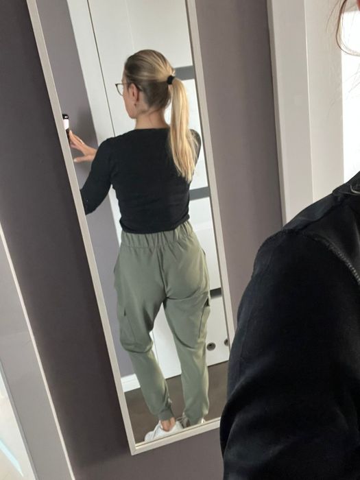 Spodnie khaki bojówki reserved