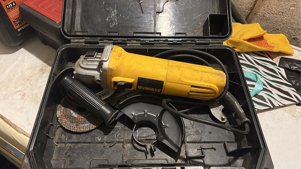 Conjunto berbequim e rebarbadora Dewalt