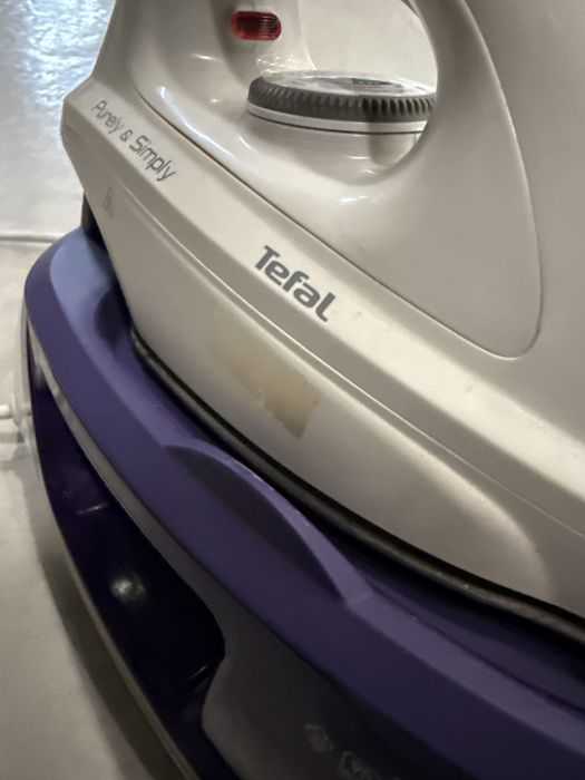 Żelazko parowe Tefal Purely & Simply – stacja parowa