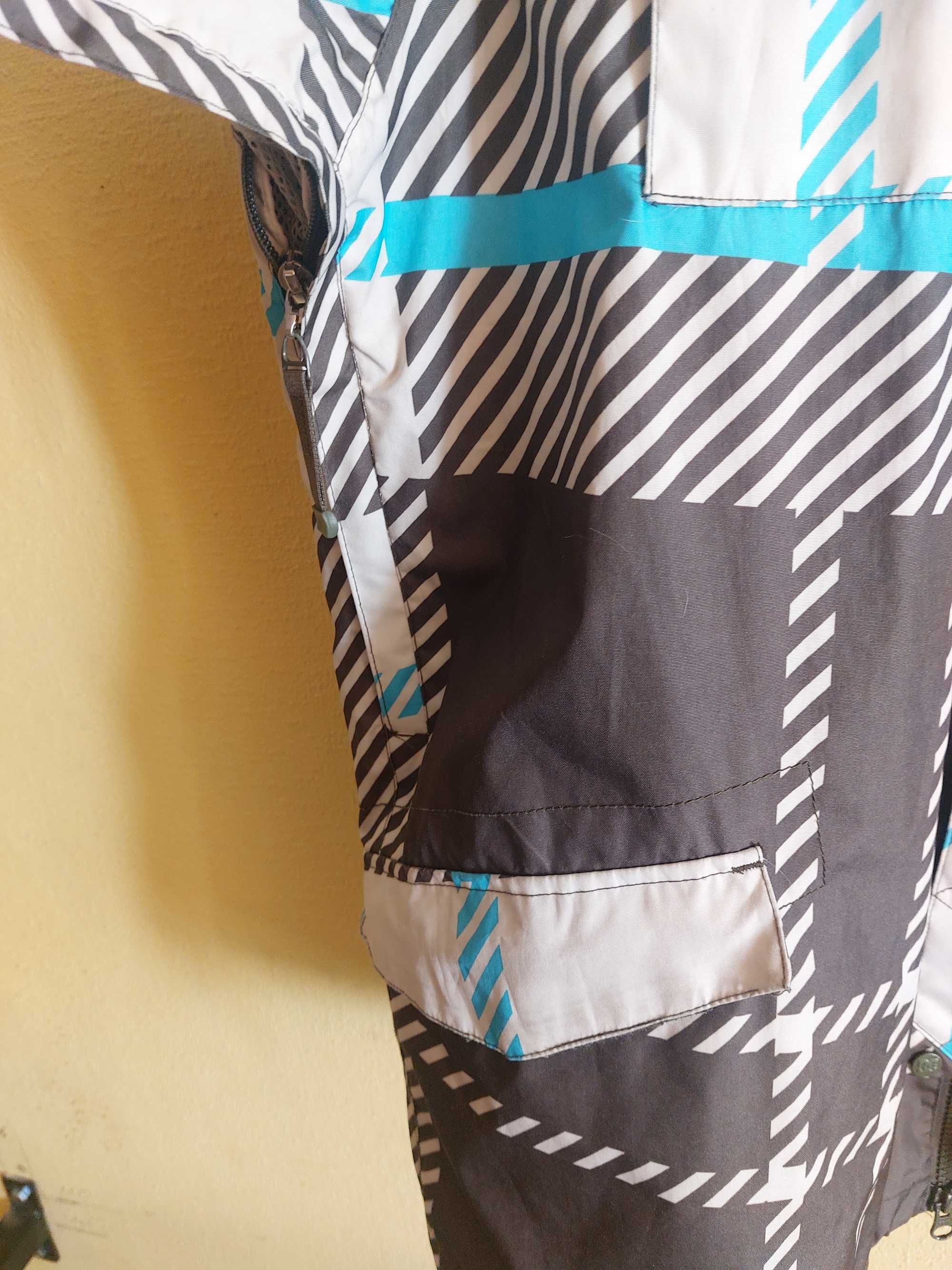 Продам куртку. DC. Мужская. Размер L-Xl