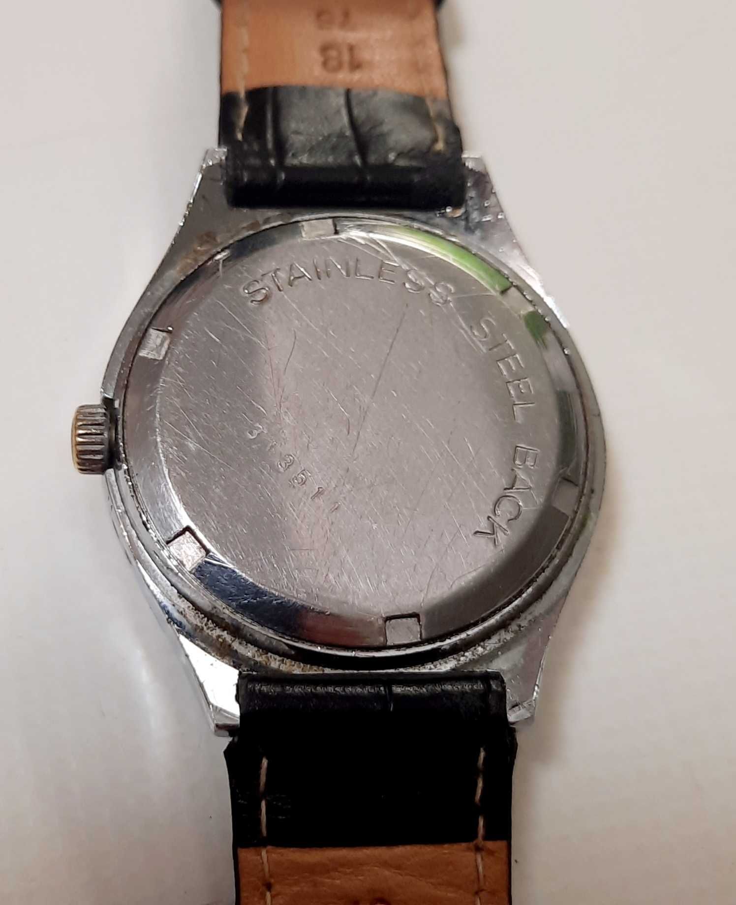4 Relógios - Yema, Fossil, Timex e Colonial.