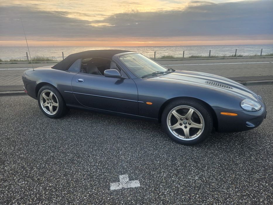 Jaguar XKR cabrio 363 pk