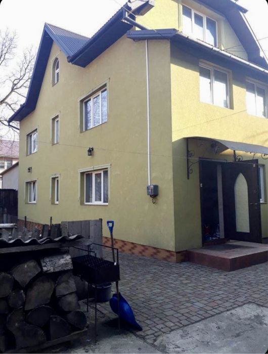 Особняк. Будинок. Рахів. Закарпаття. Закарпатье. Дом